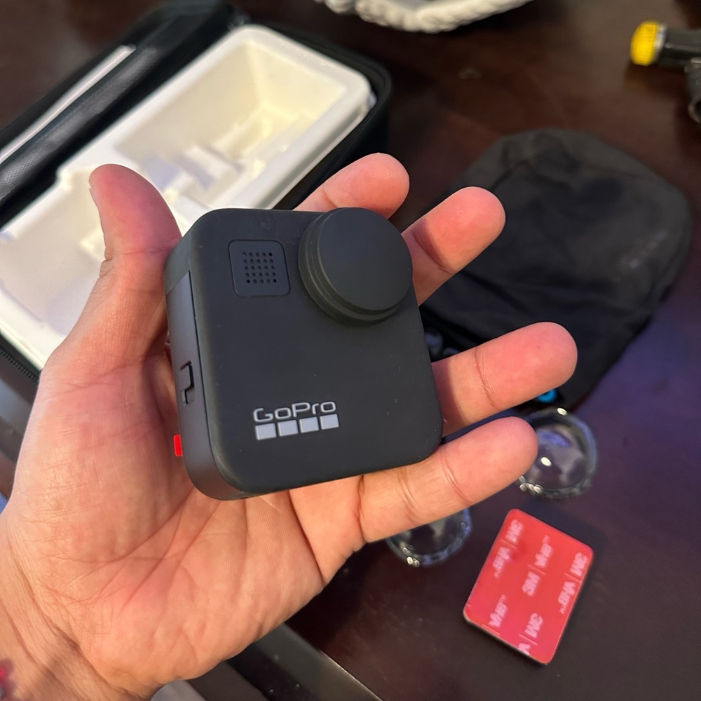 GoPro 360 Max - Picture 2 of 5